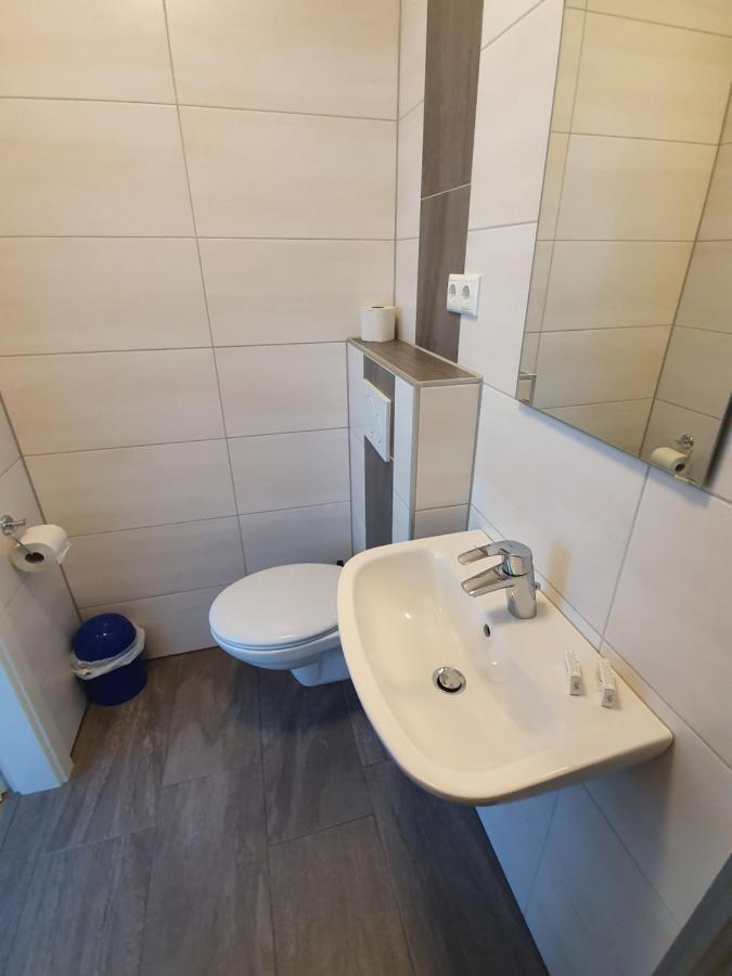 Gaestehaus Am Heuss-Platz Erlangen Dış mekan fotoğraf