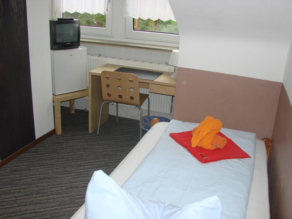 Gaestehaus Am Heuss-Platz Erlangen Oda fotoğraf