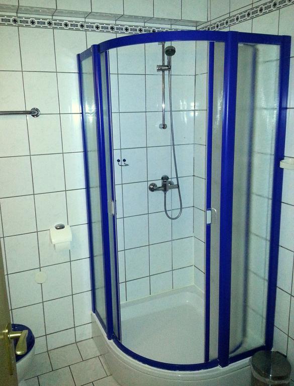 Gaestehaus Am Heuss-Platz Erlangen Oda fotoğraf