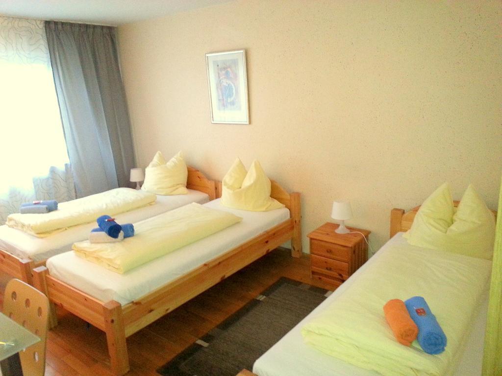 Gaestehaus Am Heuss-Platz Erlangen Oda fotoğraf